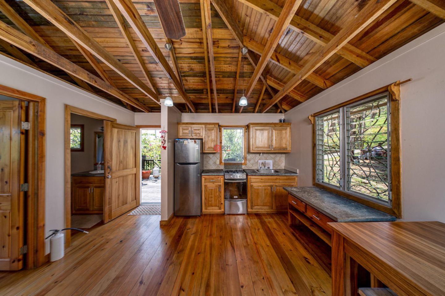 洪都拉斯海湾群岛Roatán的独栋别墅，Casita on 3 Acres Premier Land，编号76937988