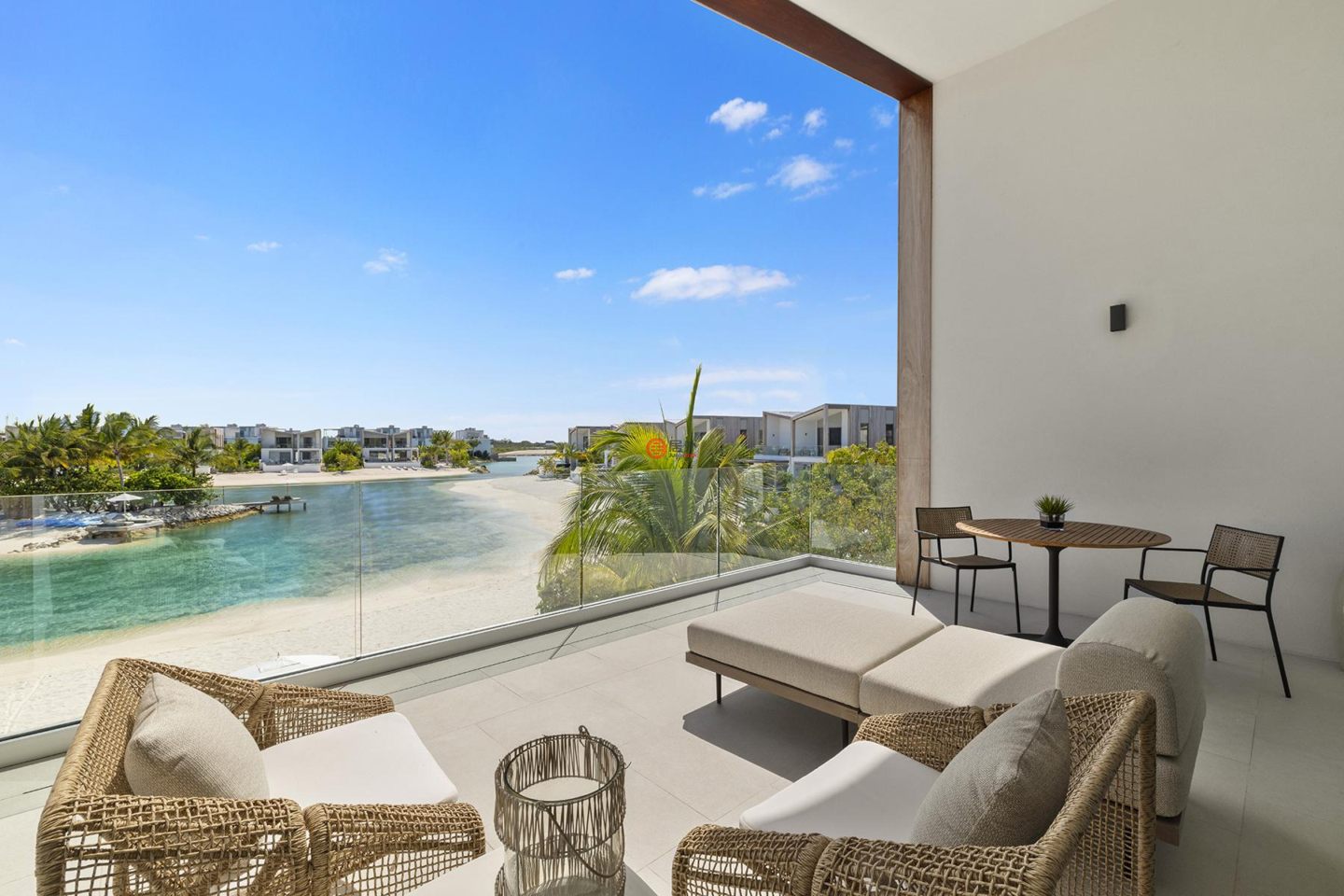 特克斯與凱科斯群島的独栋别墅，South Bank Lagoon Beach Villa 7，编号77992119