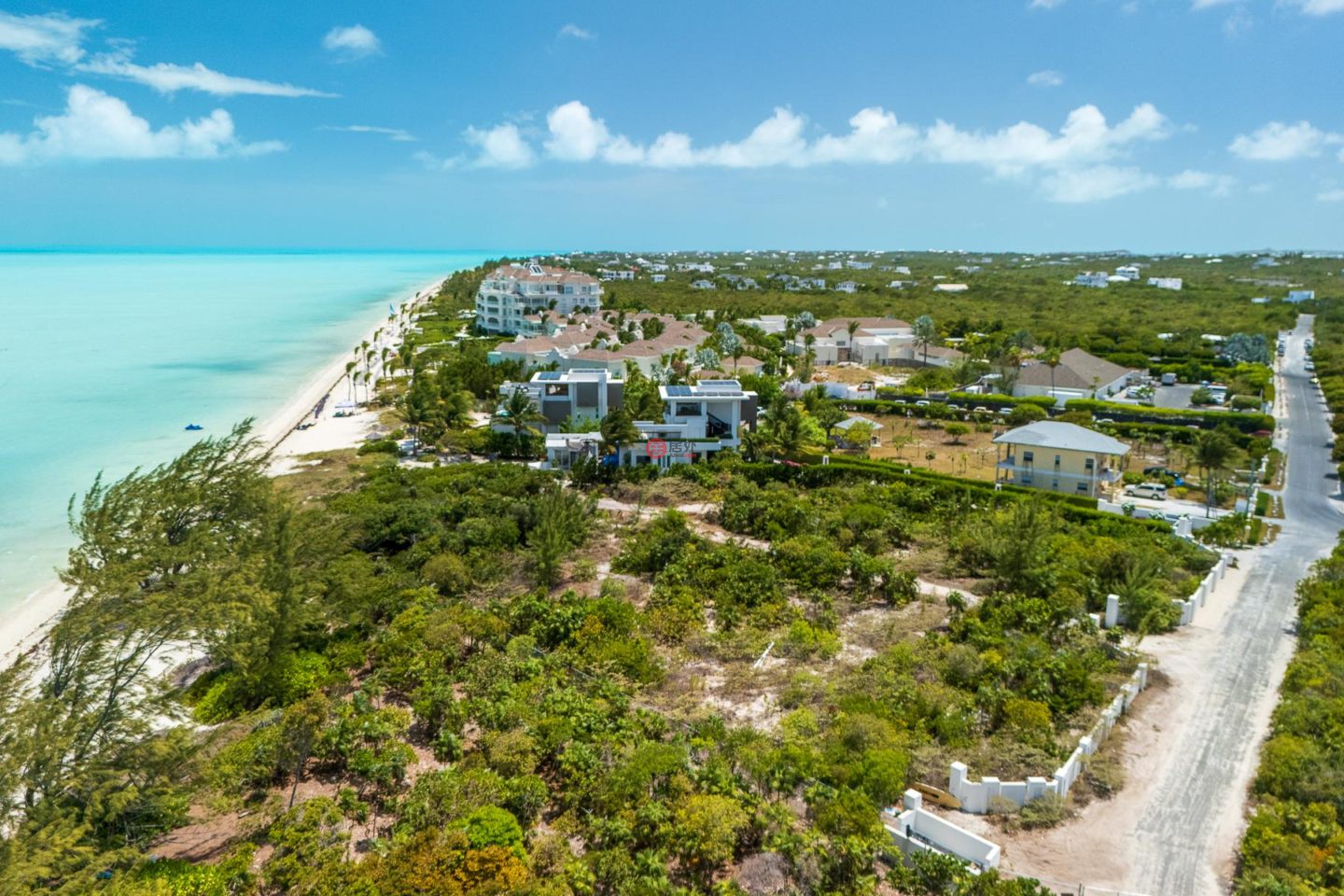 特克斯與凱科斯群島的住宅用地，Beach Front Land Long Bay Hills，编号78100327