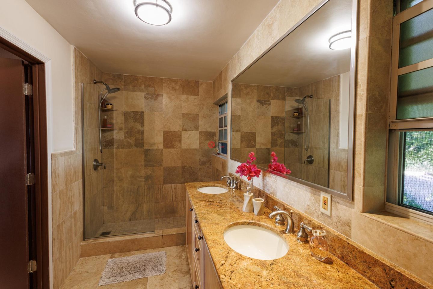 特克斯與凱科斯群島的独栋别墅，Mountain View Residences 2 Homes - 6 Bedrooms，编号78100362