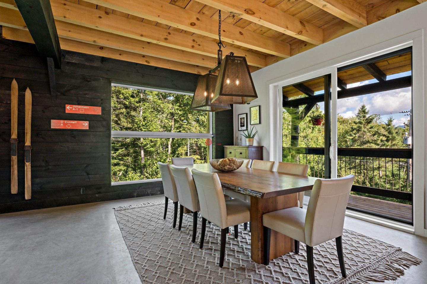 加拿大魁北克Mont-Tremblant的独栋别墅,1755 Petite Allée,编号78525380