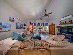 洪都拉斯海湾群岛Roatán的独栋别墅，Casa Seaclusion - 4B/3B Home with Oceanfront Lot，编号76643878