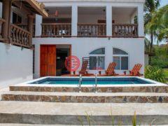 洪都拉斯海湾群岛Roatán的独栋别墅，Island House with Dock & Boats in Parrot Tree，编号77810415