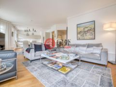 居外网在售法国3卧3卫的公寓总占地143平方米约人民币10,688,553