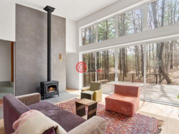 Mid-Century Modern in Muskoka